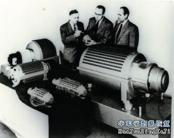 电脑存储器至今六十余载,固态硬盘当道