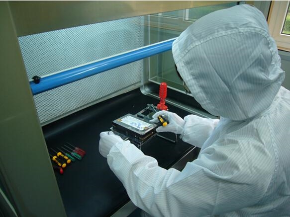 硬盘数据恢复为啥这么贵?原因在这里 数据恢复服务商在恢复前都会签署数据保密的协议