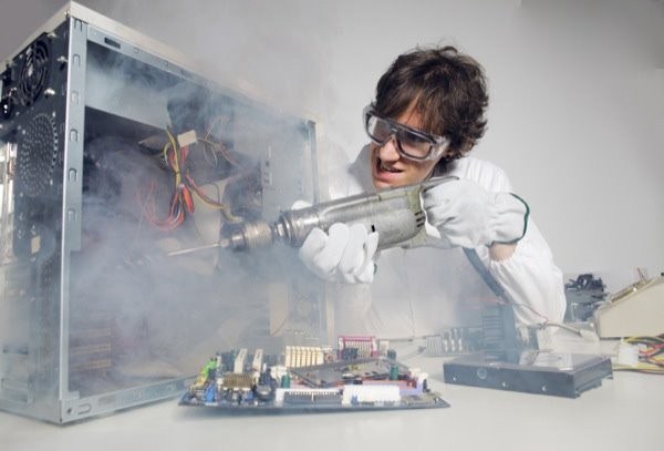 老司机带路 教你如何正确给女生修电脑