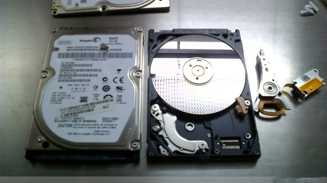硬盘什么情况下需要开盘数据恢复? 开盘数据恢复