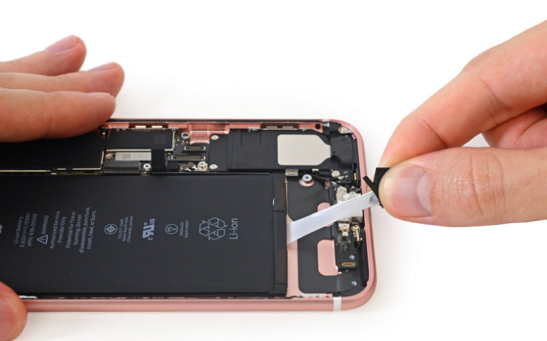 iPhone 7 Plus最全拆解！43张图告诉你谁抢走了耳机孔