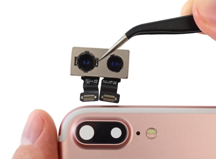 iPhone 7 Plus最全拆解！43张图告诉你谁抢走了耳机孔