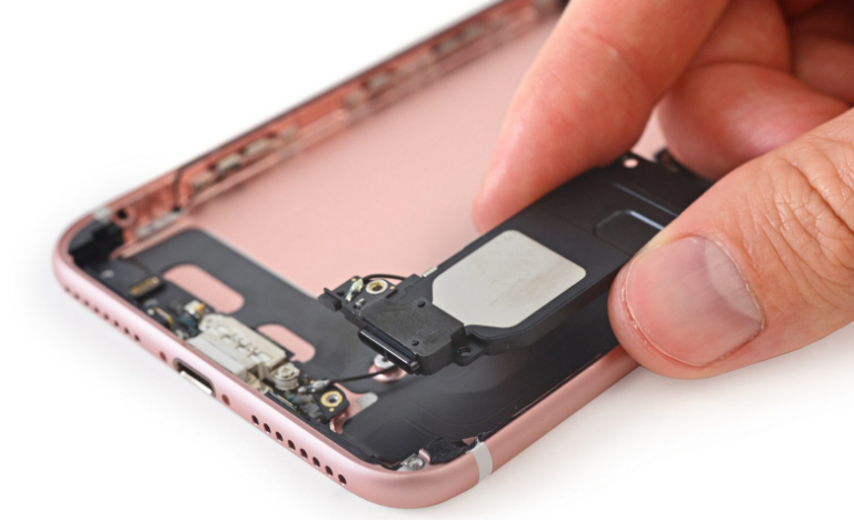 iPhone 7 Plus最全拆解！43张图告诉你谁抢走了耳机孔