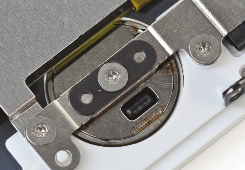 iPhone 7 Plus最全拆解！43张图告诉你谁抢走了耳机孔