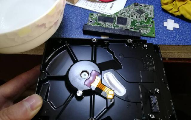 教你方法:坏掉的硬盘修复成功率80%以上,简单实用! 教你方法:坏掉的硬盘修复成功率80%以上,简单实用!