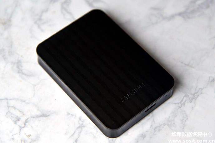 硬盘装满文件后会变重吗? 硬盘装满文件后会变重吗?