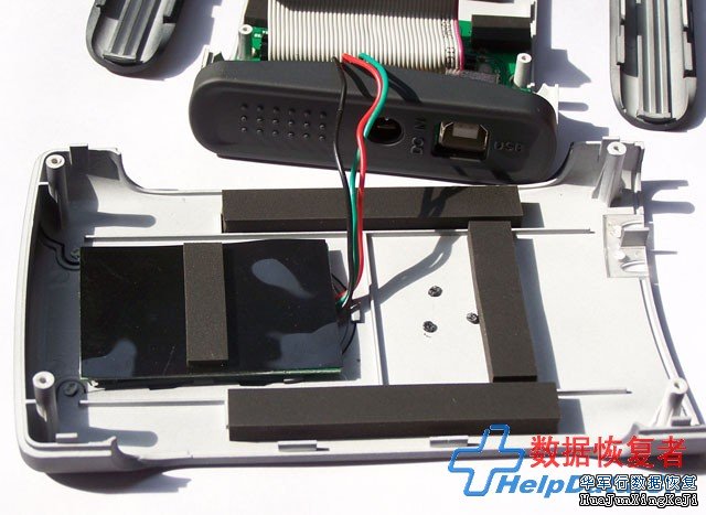 爱国者移动存储王拆解