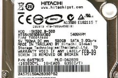 【数据恢复过程】
1、通过专业设备检测发现硬盘磁头损坏。
2、准备好完全匹配的良好备件（完好的硬盘）。
3、在100级（含）以下无尘环境下将备