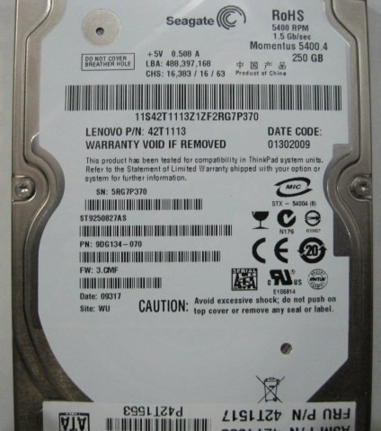 接到客户盘，接在MHDD上不能认盘并且有“咔哒咔哒”敲盘声，初步断定为是磁头坏了，型号为ST9250827AS 5400.4，在技王备件库

里找到相同的备件，然后