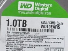 公司工程师首先给该盘进行检测，发现该盘没有物理损坏。由于客户往E盘拷入过10M左右的新文件，所以有部分文件被覆盖。工程师问客户误删除的文件