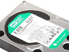 客户把硬盘送修到我公司，经工程师检测，磁盘通电伴随有异响的声音，工程师通过第三方平台UDMA检查，发现硬盘1号磁头已经损坏。数据恢复工程师建