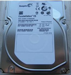 技王数据恢复工程师检测，硬盘摔过现象，硬盘已经彻底报废损坏，需要开盘才能将数据恢复，硬盘是新款硬盘，磁盘密度高。技术含量也需要一定的