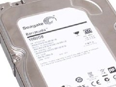 经工程师检测该硬盘磁头损坏。磁盘是最新款硬盘希捷单碟1TB硬盘。于是工程师首先在百级无尘净化室打开盘体，更换匹配的磁头，并对盘片进行清洁