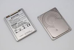 技王数据恢复工程师检测，这是正常的硬盘使用一段时间后老化，造成磁头不读盘，从而电脑上不认盘，需要开盘处理才能将数据恢复，经过客户同意