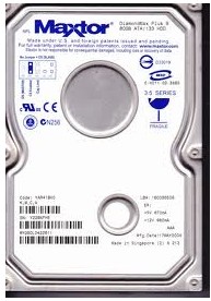 经数据恢复技王工程师检测，该硬盘磁头损坏了。于是开盘工程师首先在百级无尘净化室打开盘体，更换匹配磁头并处理盘片；再通过专业设备PC3000-UDMA